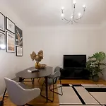 アパート Elegant Poets 2br & Large Sofa Bed For 6