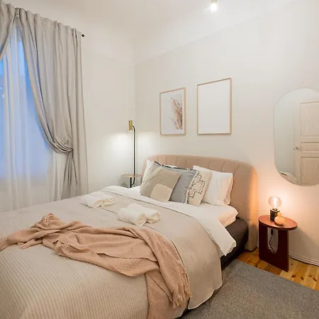 アパート Elegant Poets 2br & Large Sofa Bed For 6 *